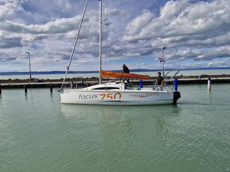 Focus 750