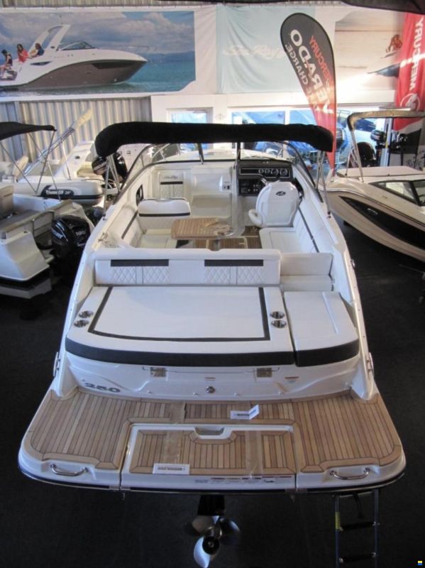 Sea Ray SSE250
