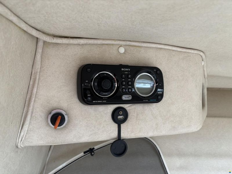 Sea Ray 210 OVE