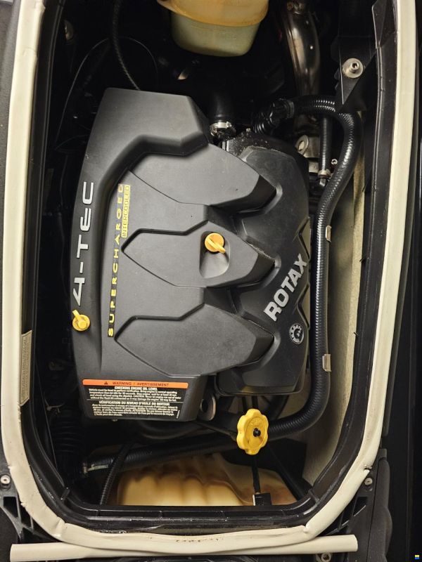 Sea-Doo RXP 215