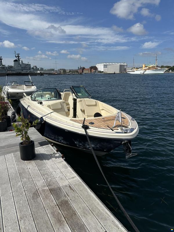 Chris Craft Launch 28 GT