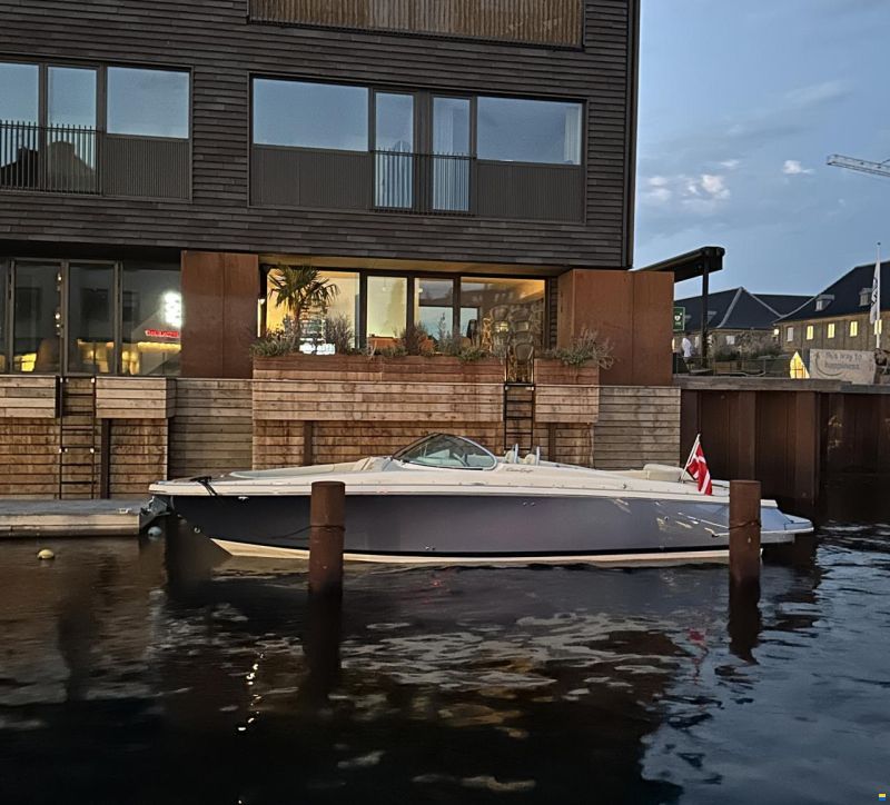 Chris Craft Launch 28 GT