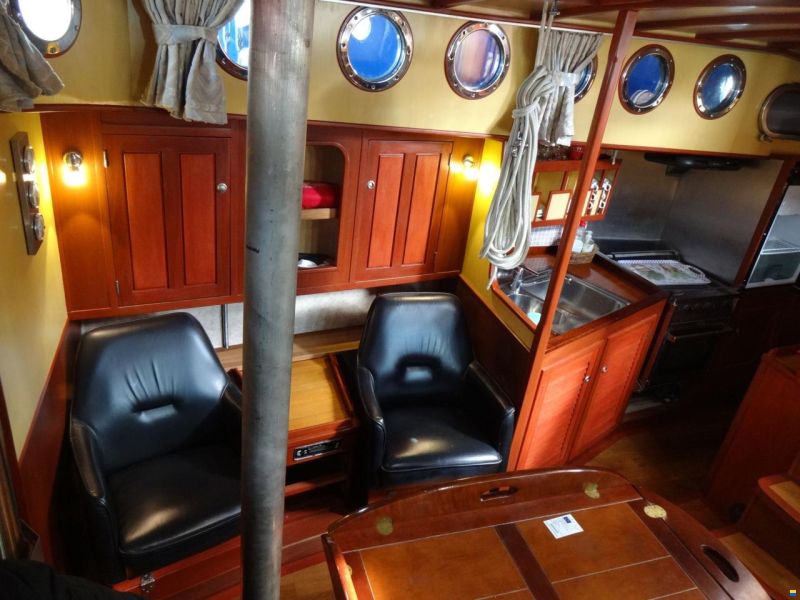 Dick Zaal 41 Centre Cockpit