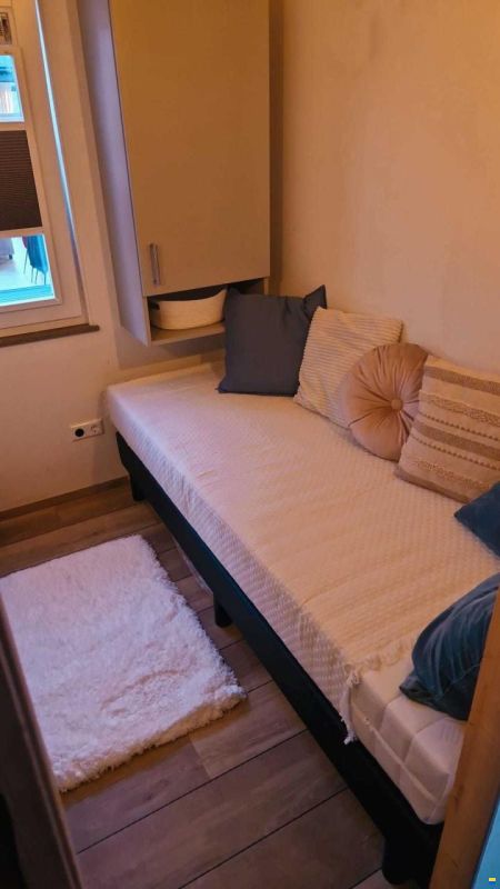 HOMESHIP VaarChalet In Amsterdam 1250D L