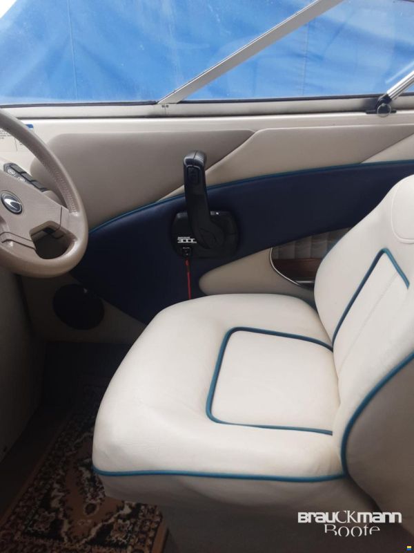 Bayliner 2052
