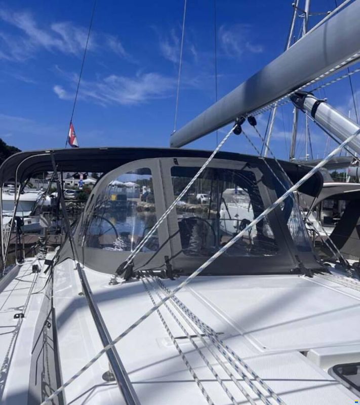 Bavaria C38