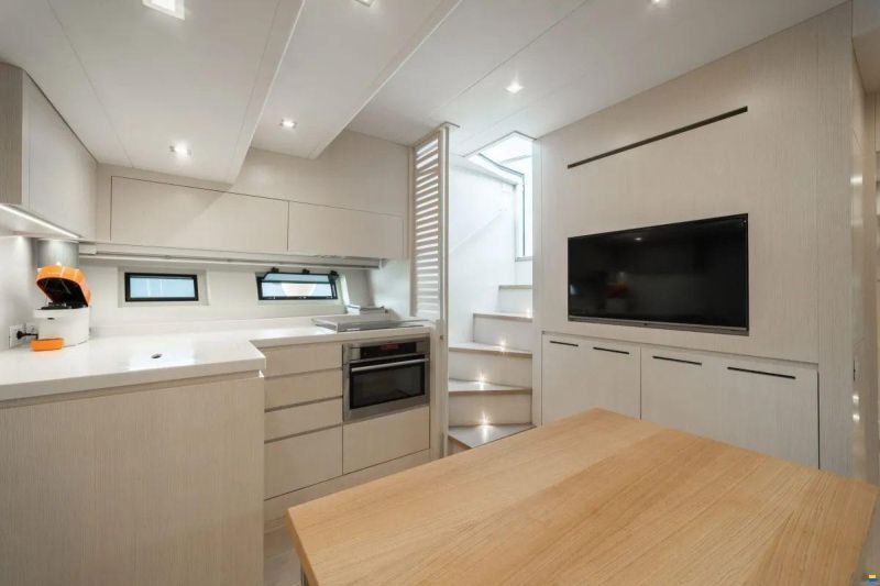 IC Yachts Rafale
