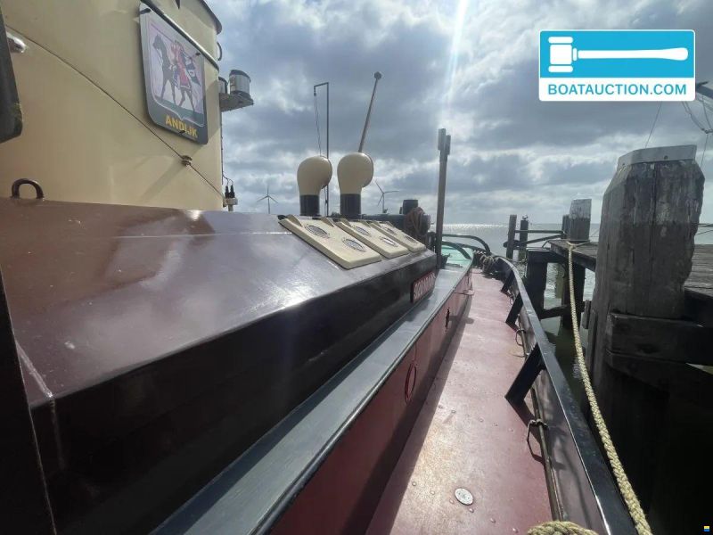 Sleepboot 2200