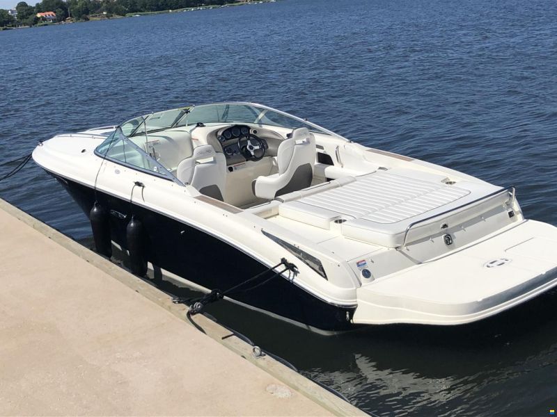 Sea Ray 240 Sun Sport