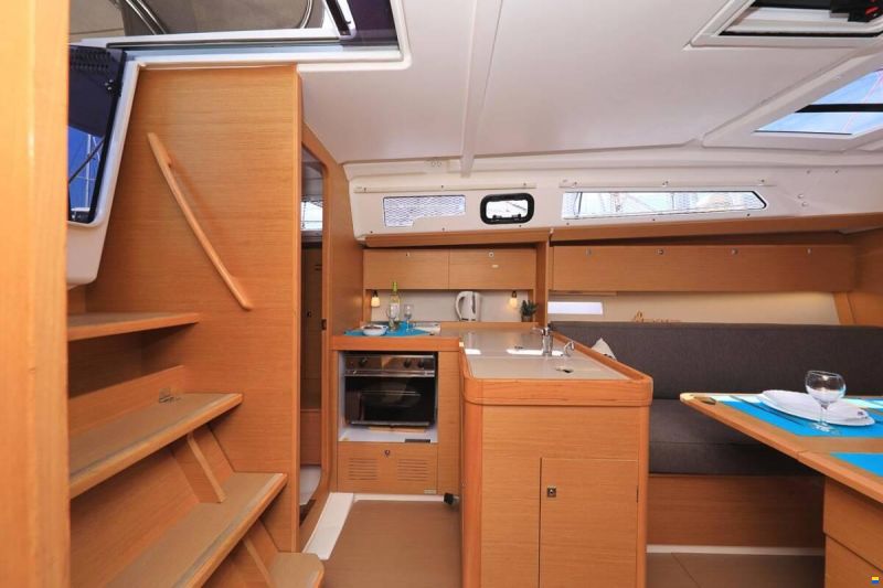 Dufour 360 Grand Large