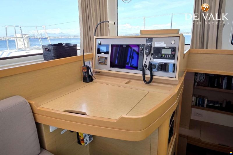 Lagoon 42