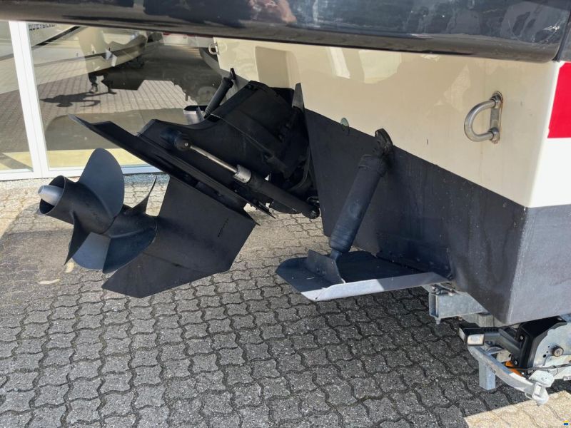 Bayliner Ciera 8 med 250 hk MerCruiser 4,5L V6 MP