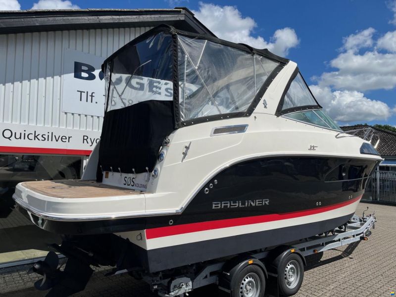 Bayliner Ciera 8 med 250 hk MerCruiser 4,5L V6 MP