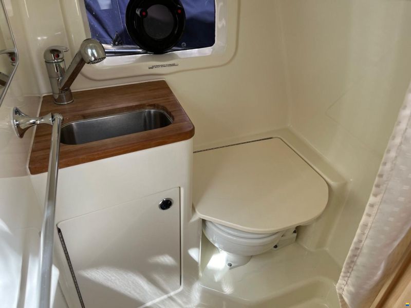 Bayliner Ciera 8 med 250 hk MerCruiser 4,5L V6 MP
