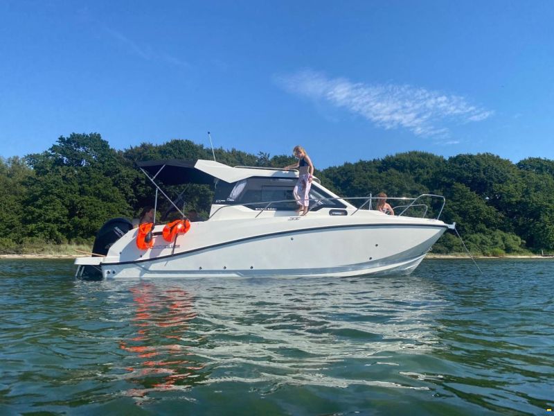 Quicksilver Activ 675 Weekend med F200 M