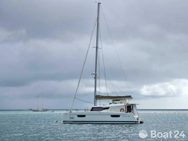 Fountaine Pajot Astrea 42