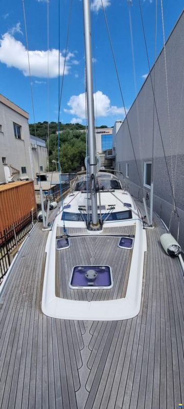 Delphia 47