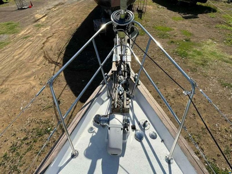 Pearson 365 Ketch