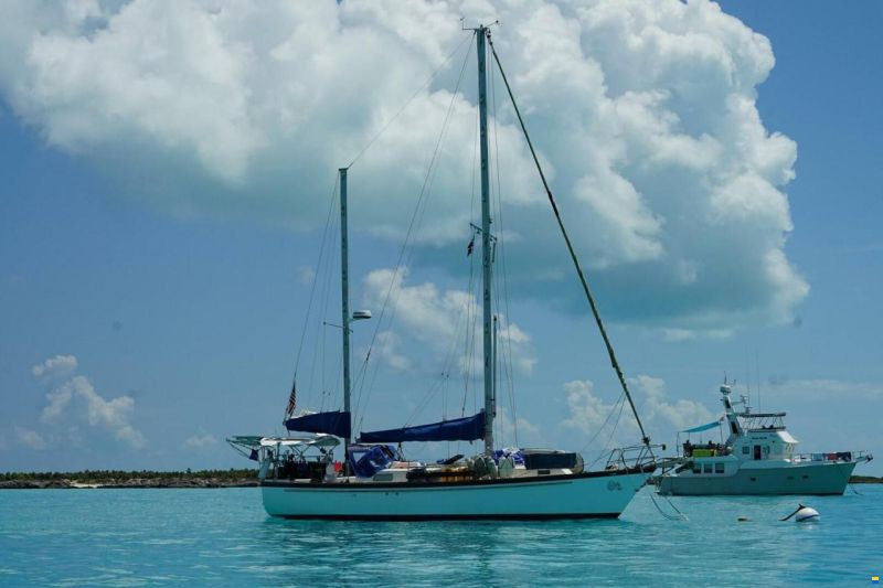Pearson 365 Ketch
