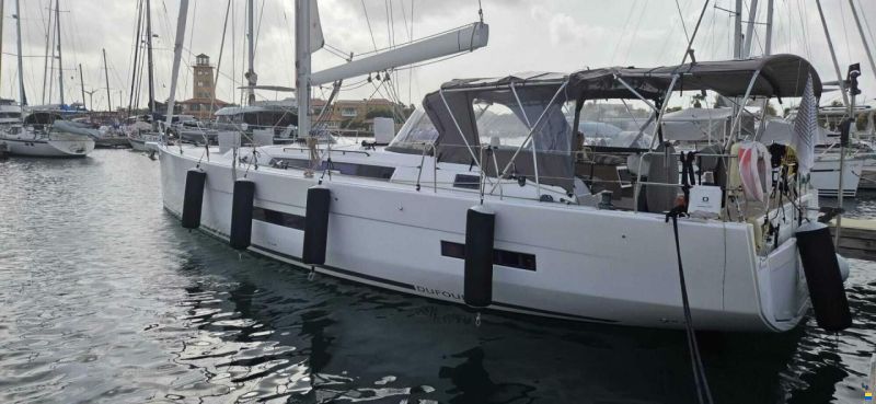 Dufour 530