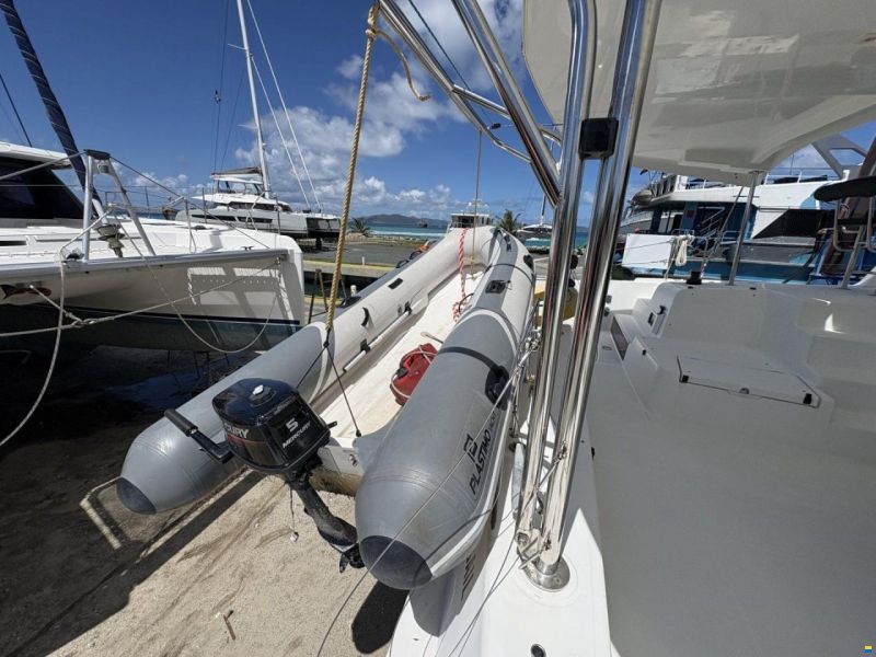 Lagoon 42