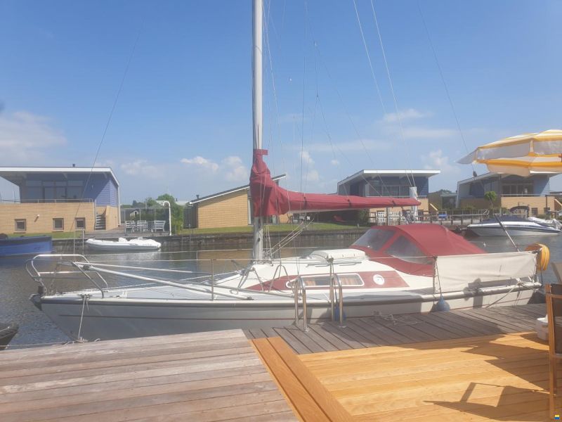 Dehler 28