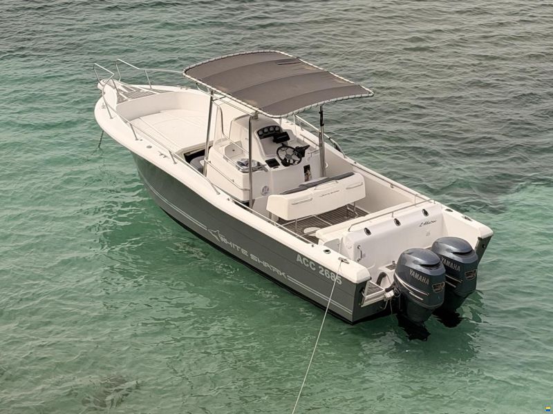 White Shark 265