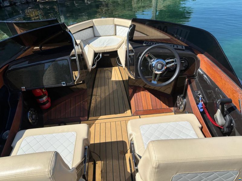 VTS Boats Flying Shark 5.7 Black