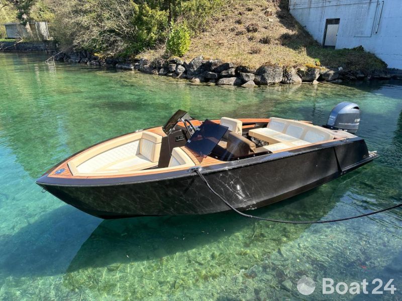 VTS Boats Flying Shark 5.7 Black