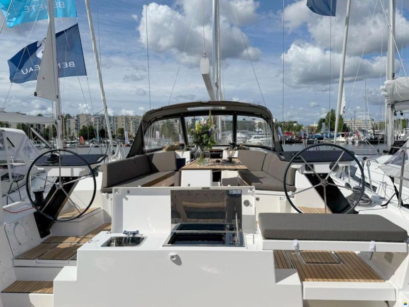 Dufour 470
