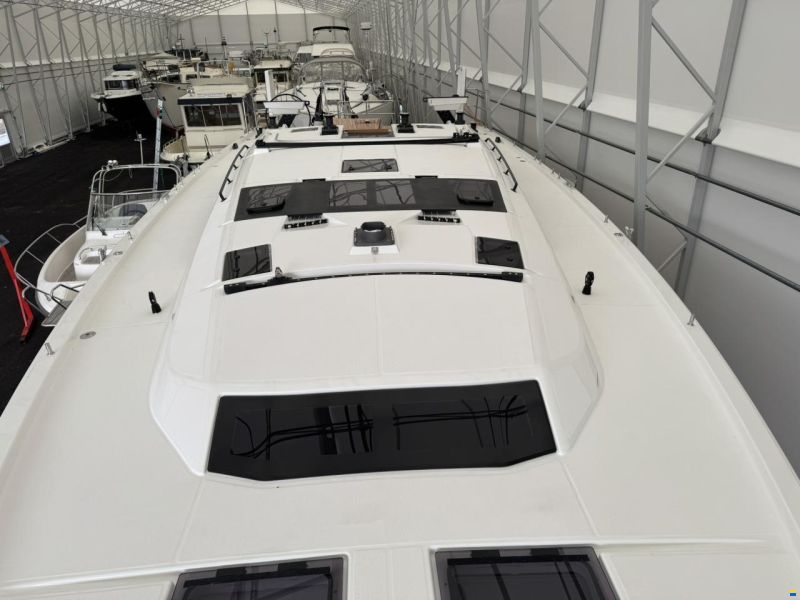 Dufour 470