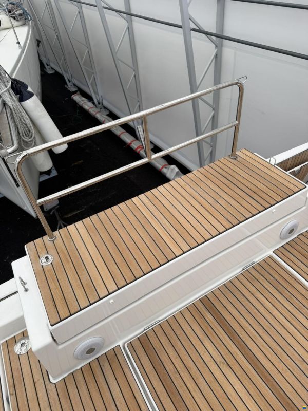 Dufour 470