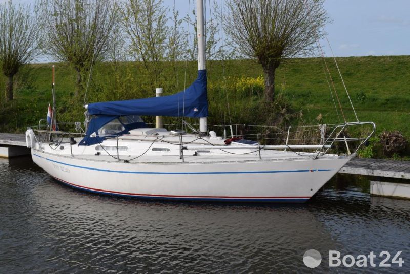 Sadler 32