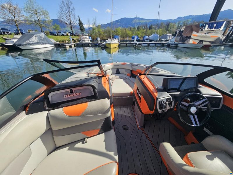 Malibu Wakesetter 22 VLX