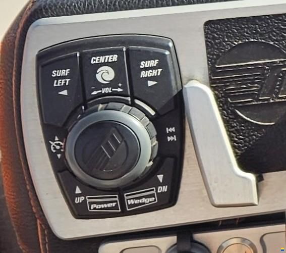 Malibu Wakesetter 22 VLX