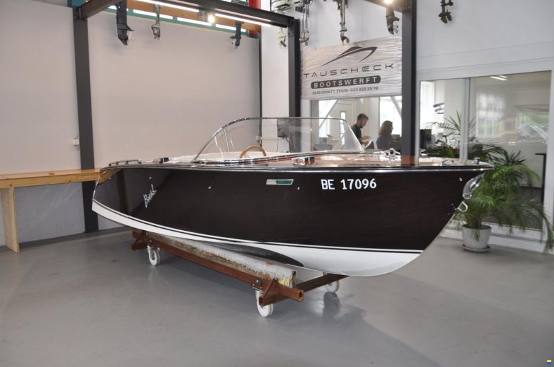 Boesch 510 Runabout