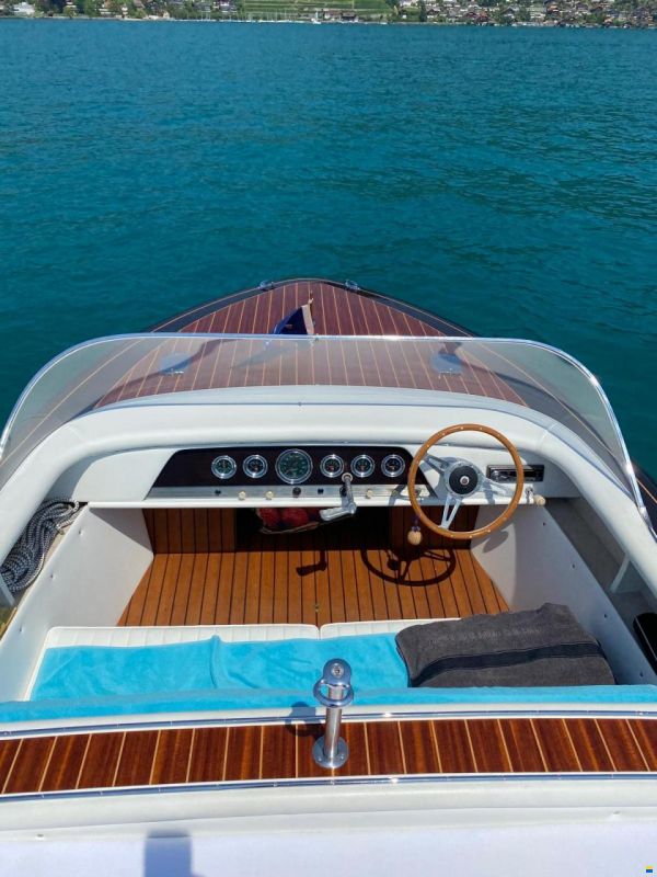 Boesch 510 Runabout
