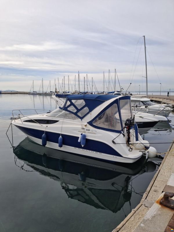 Bayliner 285