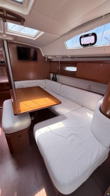 Beneteau Oceanis 40