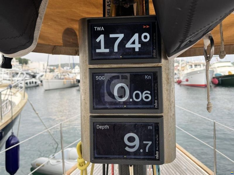 Latitude 46 Tofinou 12