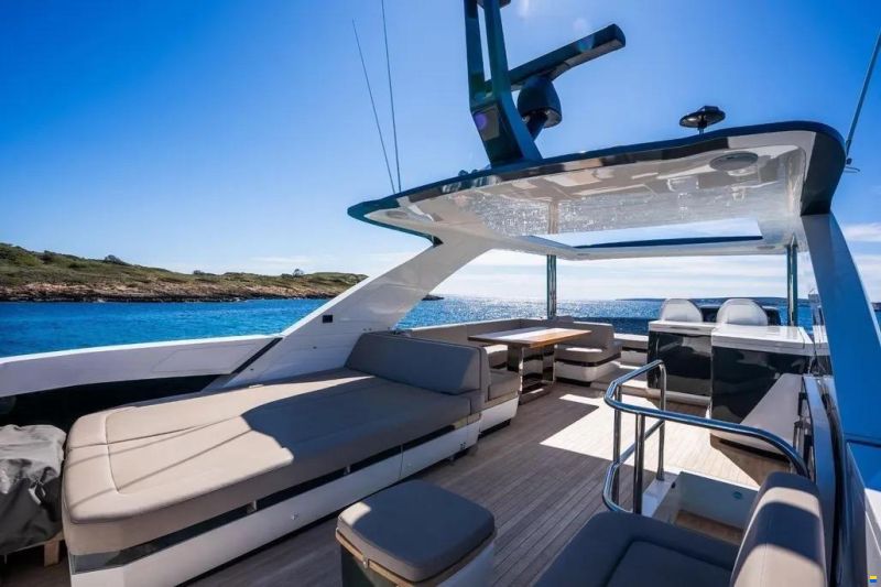 Pearl 62