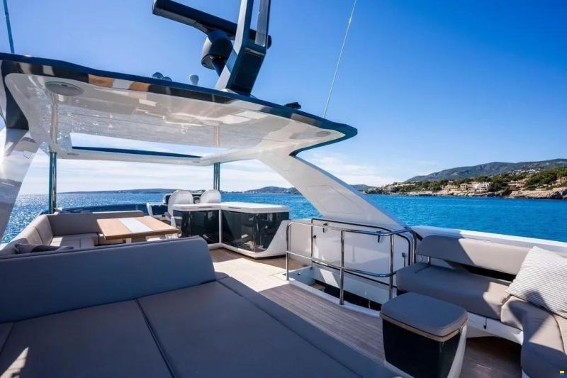 Pearl 62
