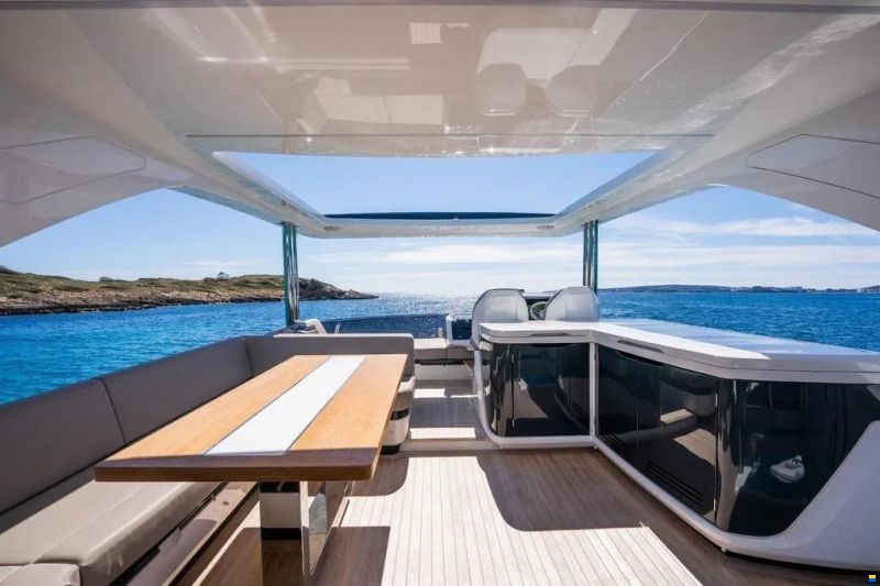 Pearl 62