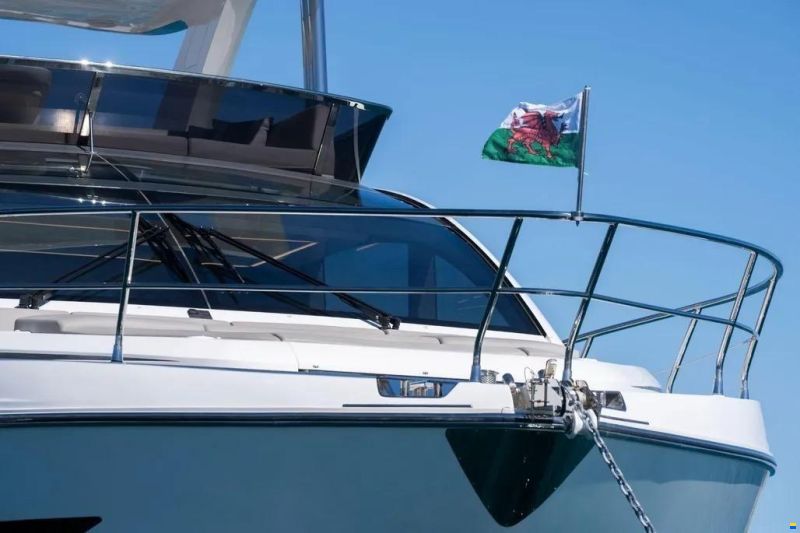Pearl 62