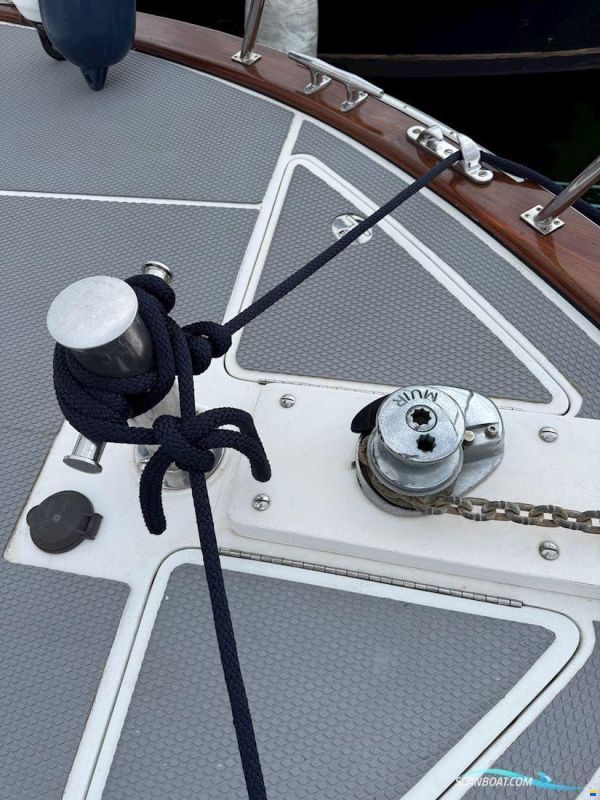 Halvorsen 32 Gourmet Cruiser