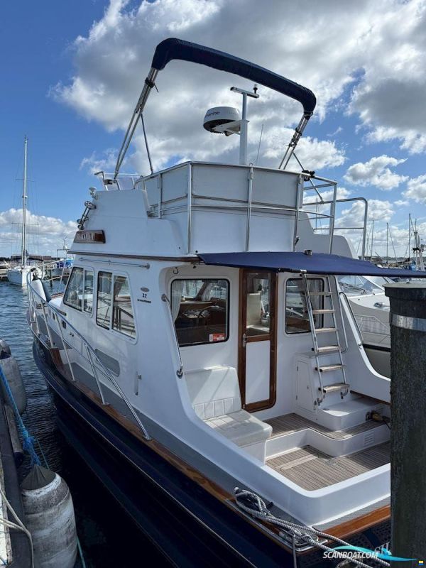 Halvorsen 32 Gourmet Cruiser