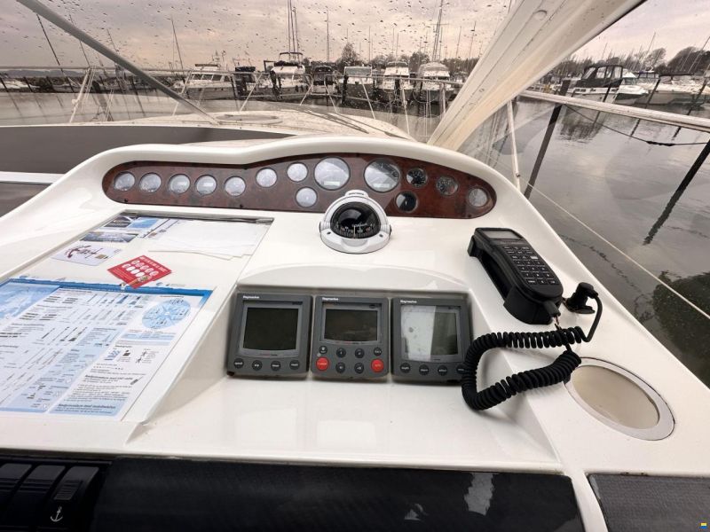Princess V42