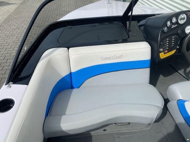 Correct Craft Ski Nautique 196