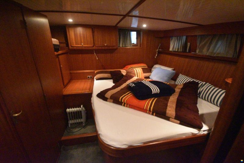 Linssen 380 AC