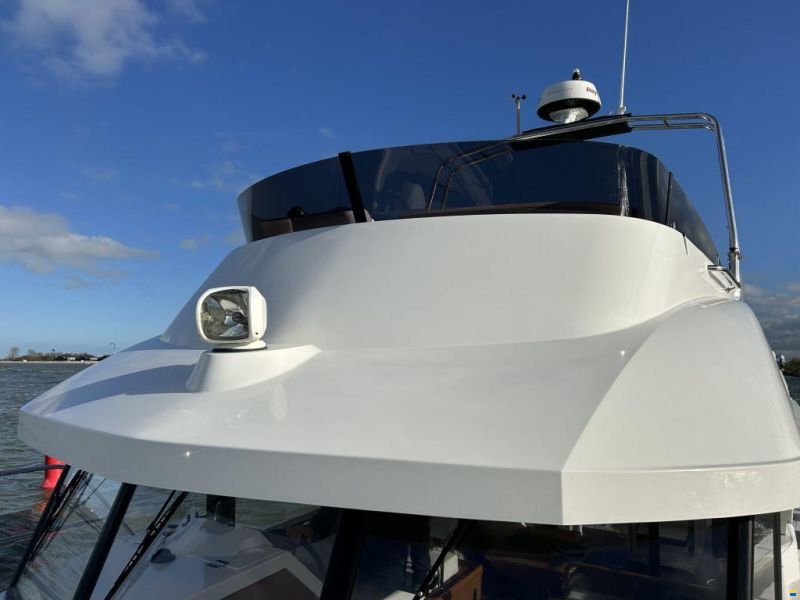 Beneteau Swift Trawler 35